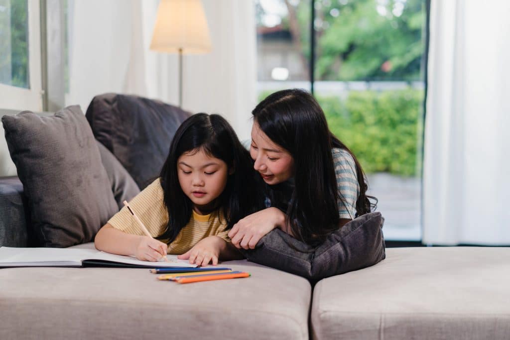 10 Cara Membuat Anak Rajin Belajar Agar Berprestasi di Sekolah