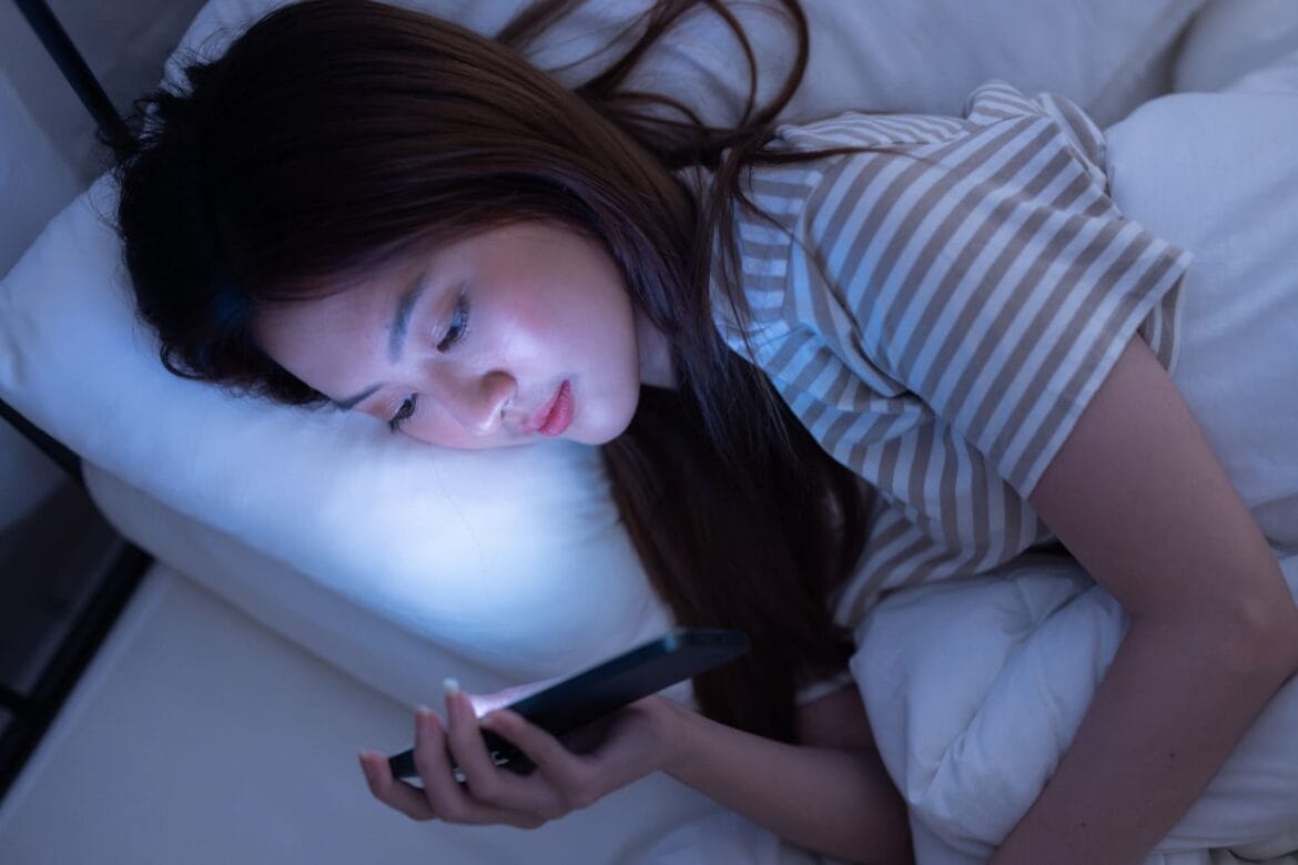 nomophobia adalah